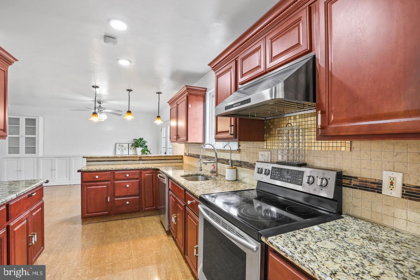 7710 Greenbrier Road Pennsauken, NJ 08109 - Photo 14 of 32