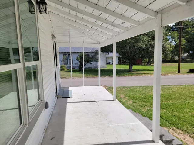 $160,000 | 400 West Washington Street, Clarksville, TX 75426