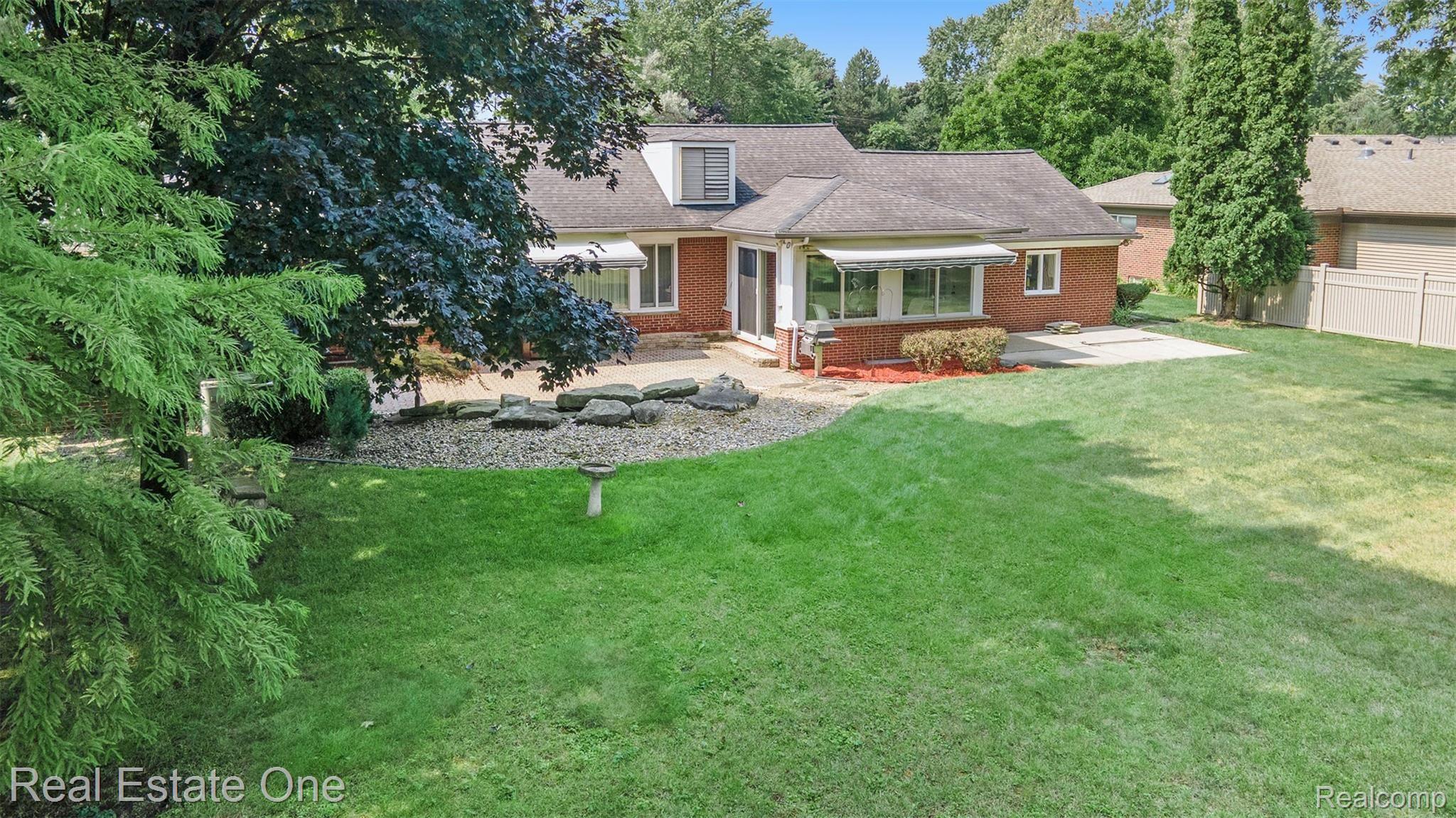 711 Ridgemont Avenue Dearborn, MI 48124 - Photo 46 of 47 DJI_0492.jpg