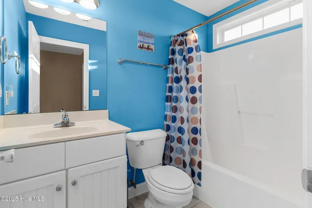 $1,850,000 | 308 North Anderson Boulevard, Topsail Beach, NC 28445