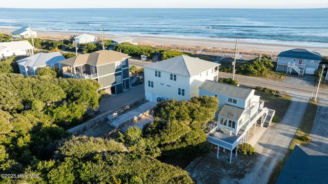 $1,850,000 | 308 North Anderson Boulevard, Topsail Beach, NC 28445