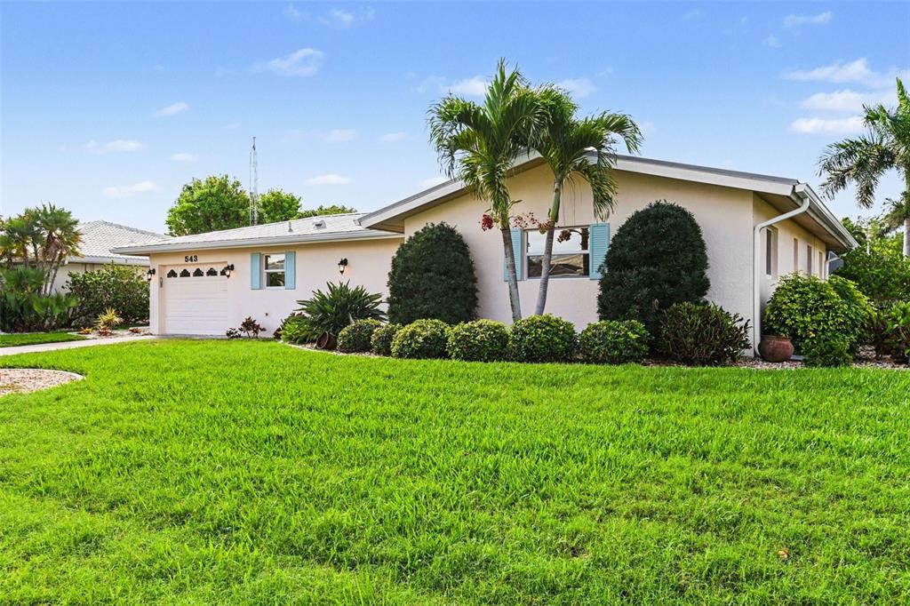 543 Belvedere Court Punta Gorda, FL 33950 - Photo 3 of 37