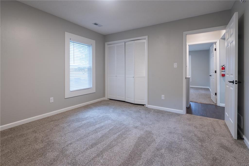 911 Ohio Street Lawrence, KS 66044 - Photo 26 of 57