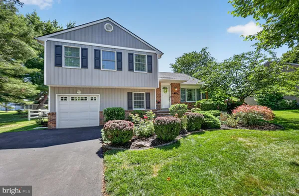 $625,000 | 308 Hollow Branch Lane, Yardley, PA 19067