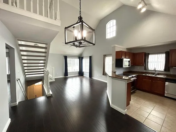 $2,500 | 1637 Southeast Pomeroy Street, Stuart, FL 34997