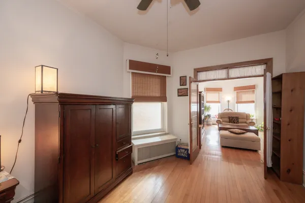 $390,000 | 1354 East 48th Street, Unit 2E, Chicago, IL 60615