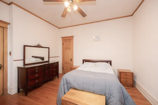 $390,000 | 1354 East 48th Street, Unit 2E, Chicago, IL 60615