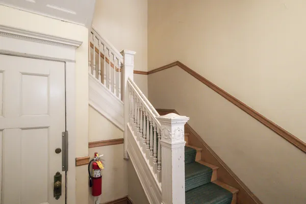 $390,000 | 1354 East 48th Street, Unit 2E, Chicago, IL 60615