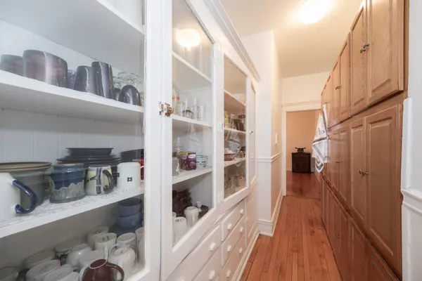 $390,000 | 1354 East 48th Street, Unit 2E, Chicago, IL 60615