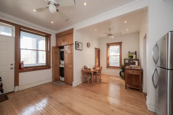 $390,000 | 1354 East 48th Street, Unit 2E, Chicago, IL 60615