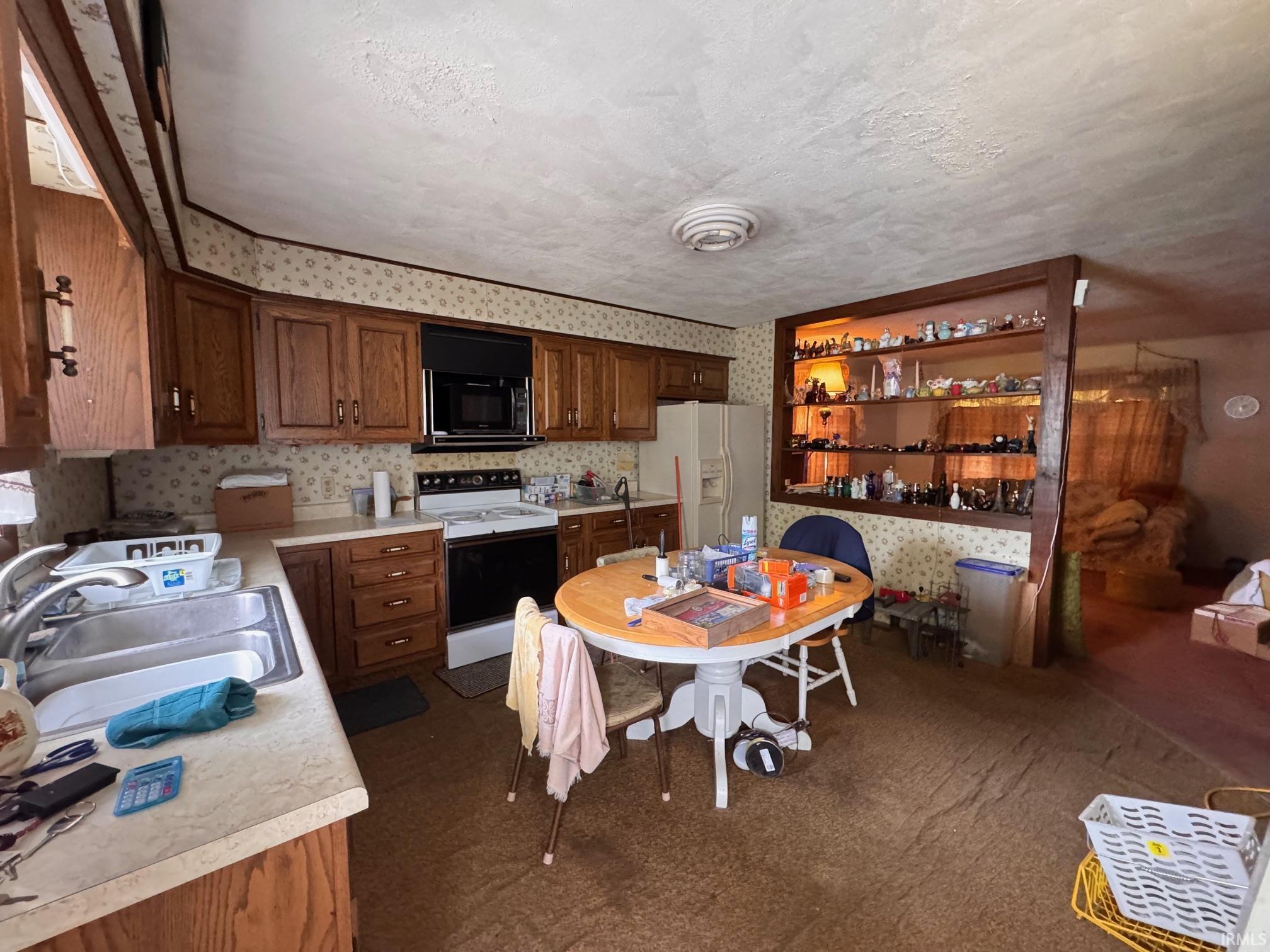 203 Half Street North Manchester, IN 46962 - Photo 4 of 8