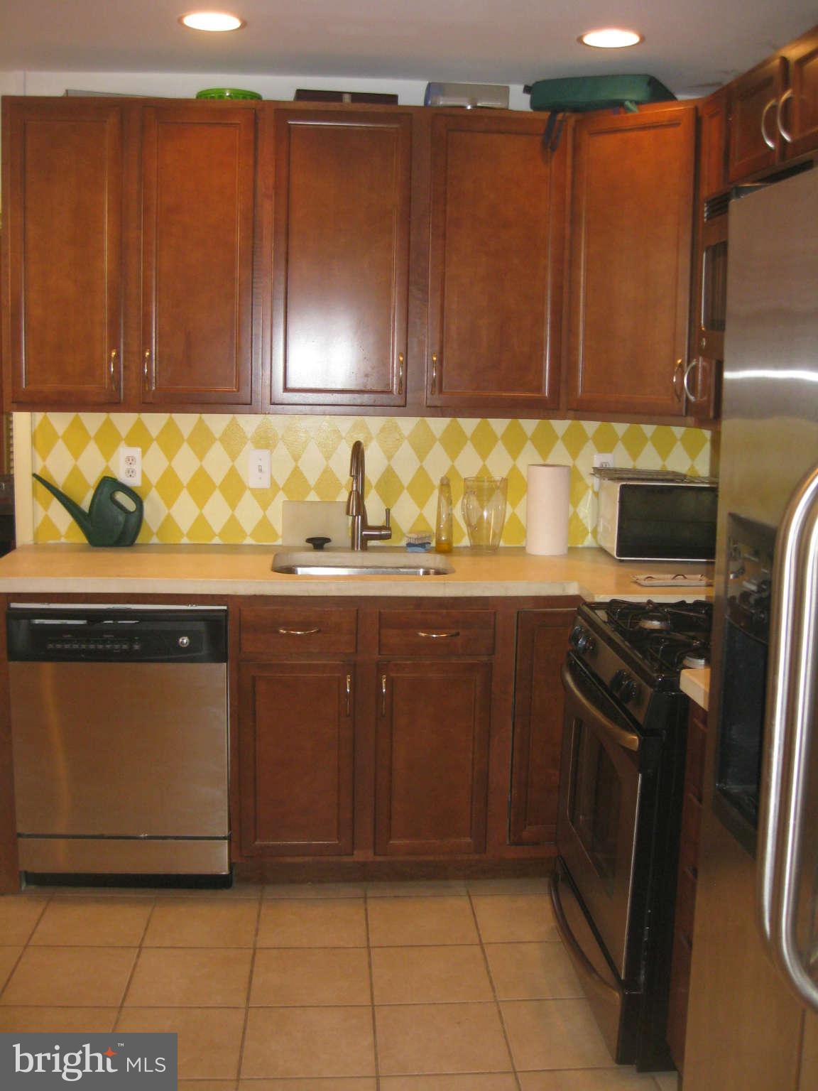 1506 Riverside Avenue Baltimore, MD 21230 - Photo 11 of 30 Kitchen