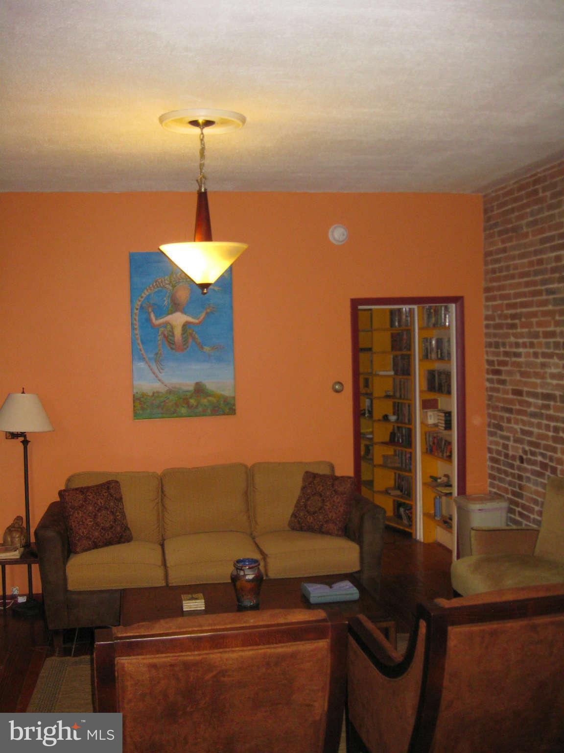 1506 Riverside Avenue Baltimore, MD 21230 - Photo 3 of 30 Living Room view to Library