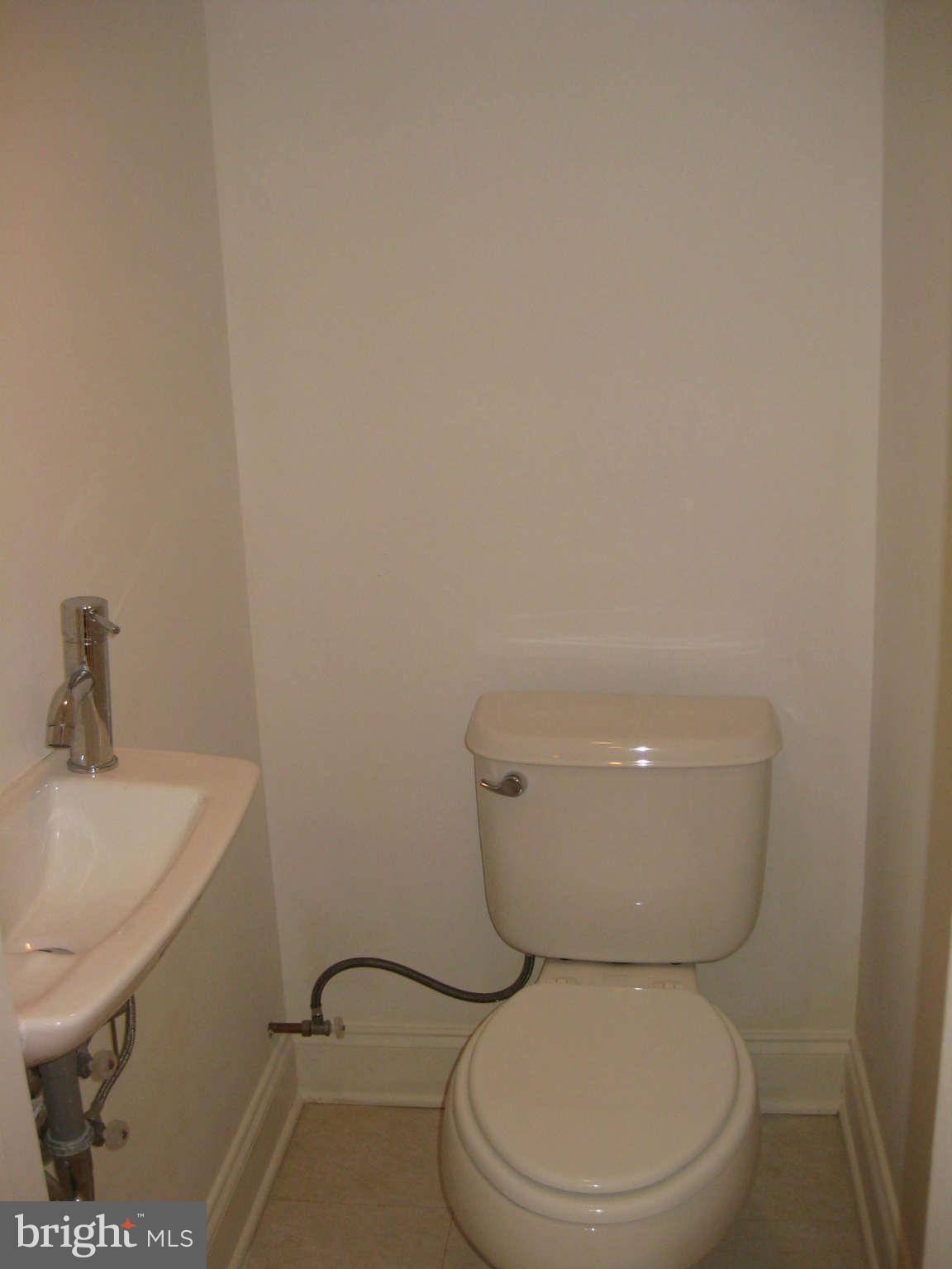 1506 Riverside Avenue Baltimore, MD 21230 - Photo 21 of 30 Basement has powder room