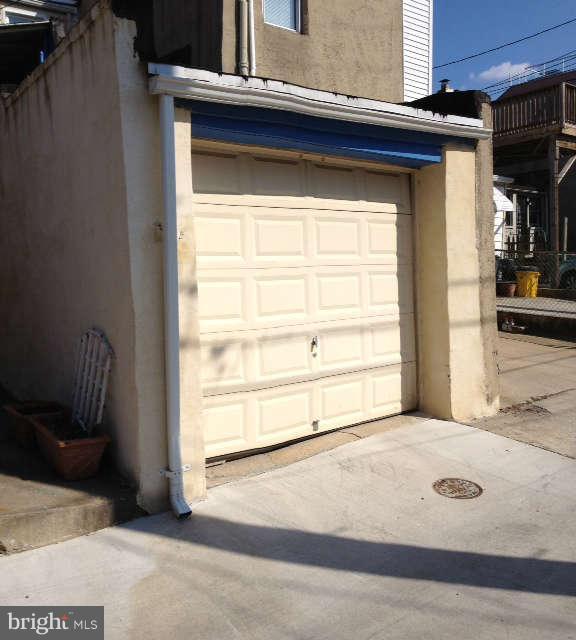 1506 Riverside Avenue Baltimore, MD 21230 - Photo 23 of 30 Garage