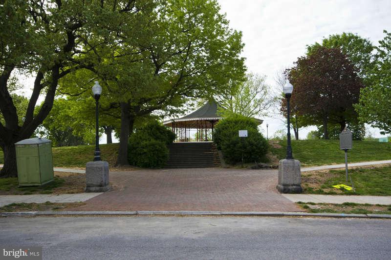 1506 Riverside Avenue Baltimore, MD 21230 - Photo 25 of 30 Riverside Park just to the right
