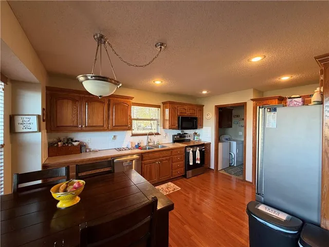 $349,900 | 605 West 3rd Terrace, Wellsville, KS 66092