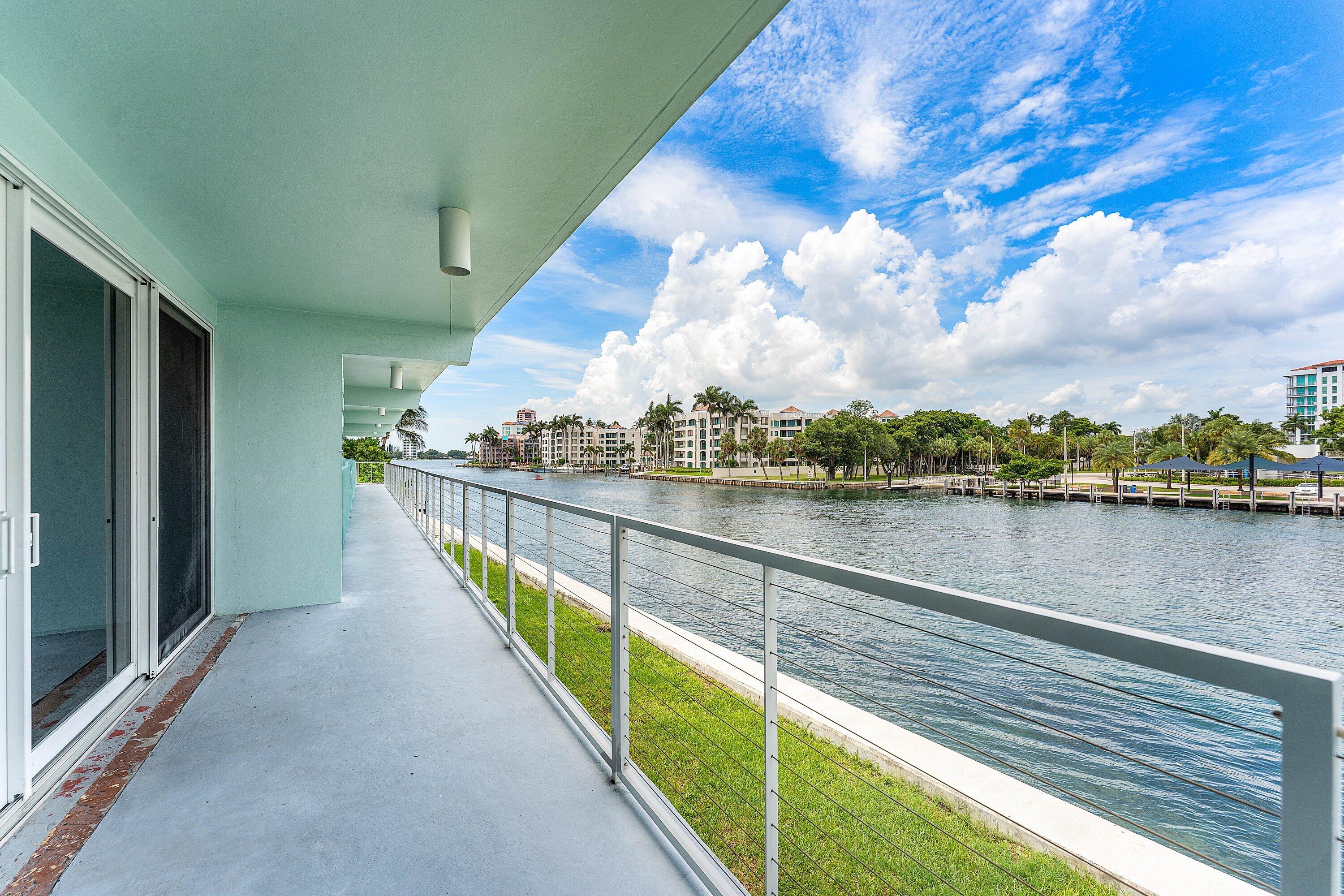 65 Southeast Spanish Trail, Unit 2030 Boca Raton, FL 33432 - Photo 27 of 28 Catwalk facing south