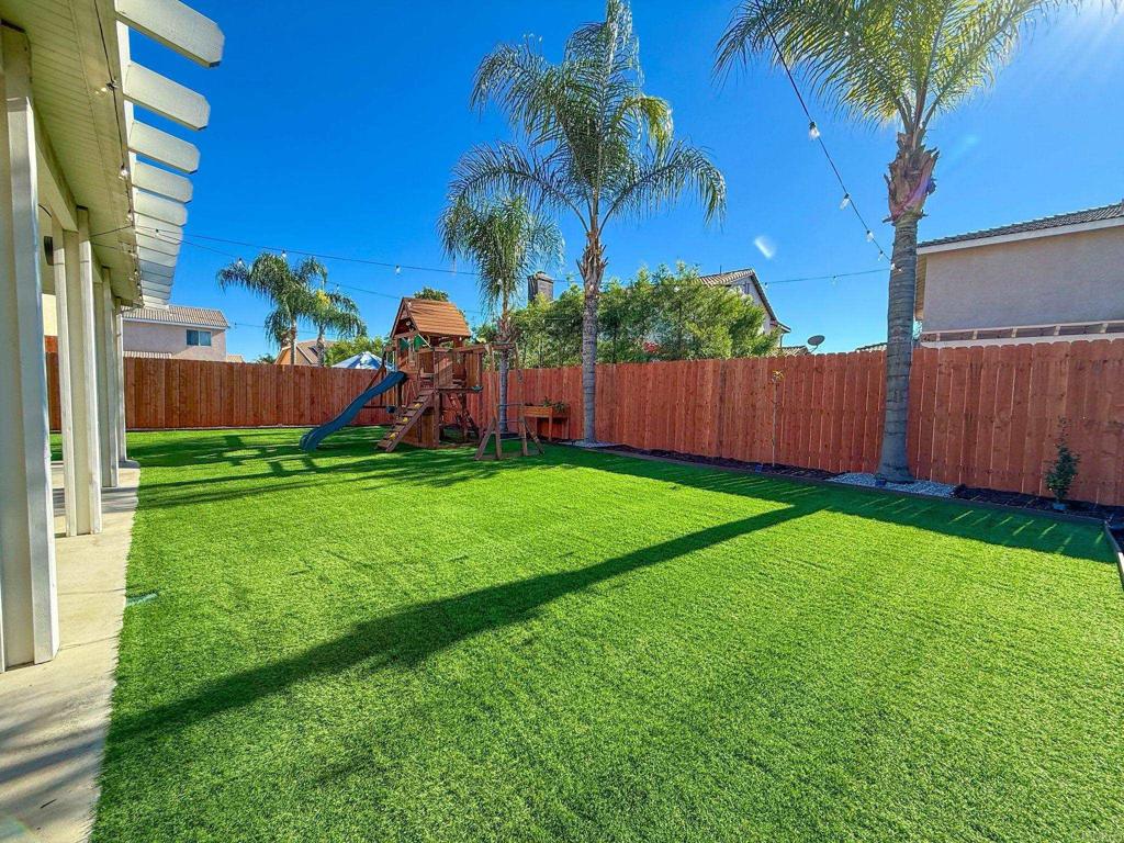 3237 Warley Road Hemet, CA 92545 - Photo 38 of 43 a view of yard with palm trees