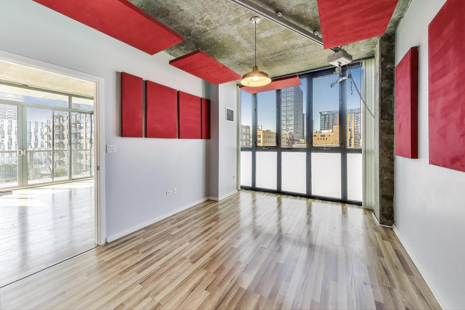 321 South Sangamon Street, Unit 605 Chicago, IL 60607 - Photo 18 of 36 a view of entryway with wooden floor