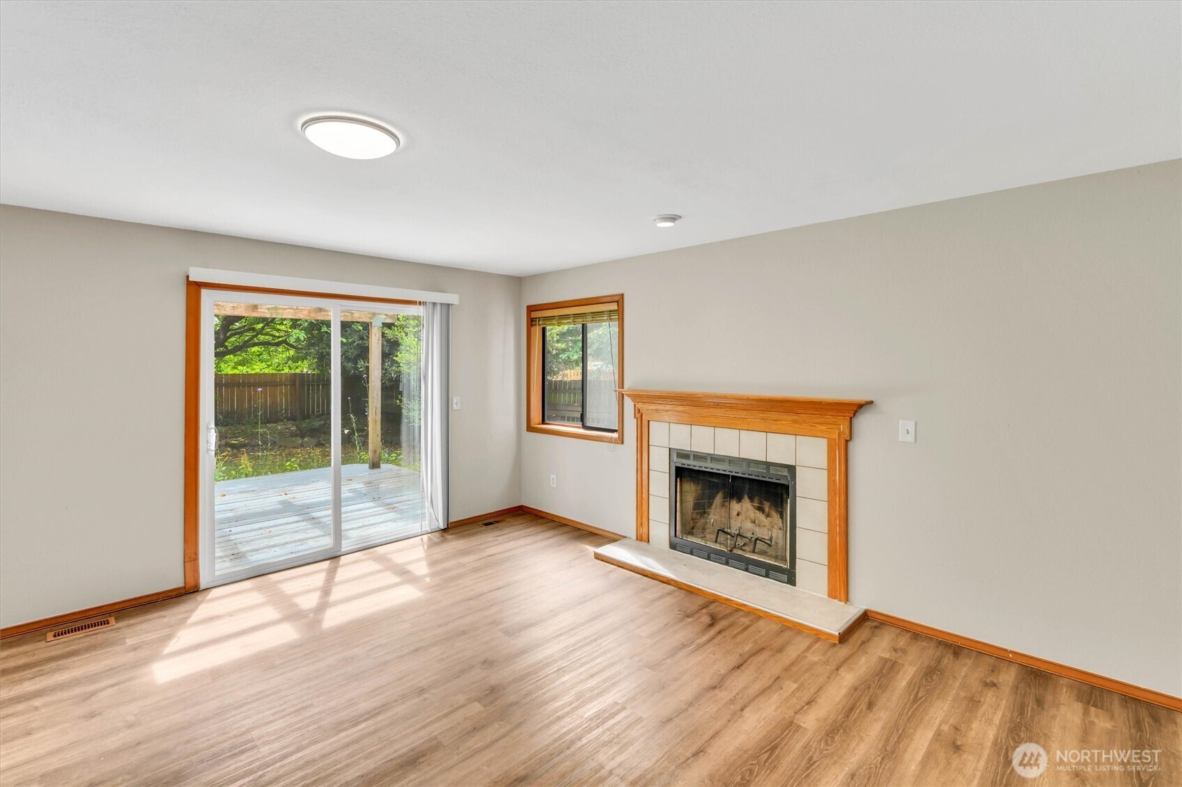 205 Spring Place Enumclaw, WA 98022 - Photo 11 of 38 Gallery Image 11
