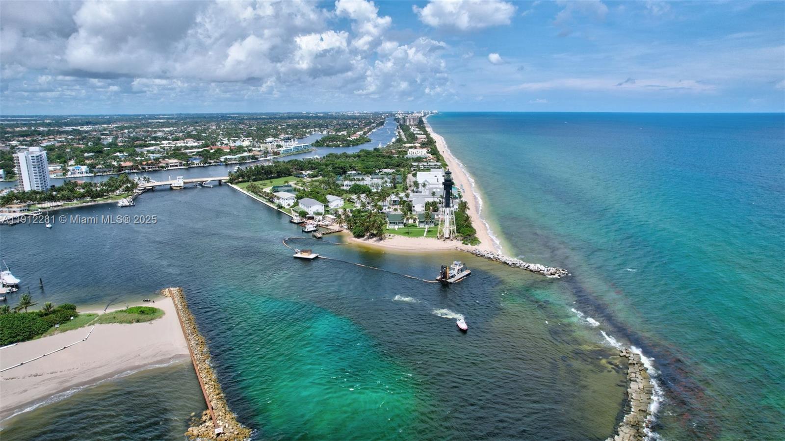 820 North Ocean Boulevard, Unit 1 Pompano Beach, FL 33062 - Photo 20 of 21 a view of a outdoor space