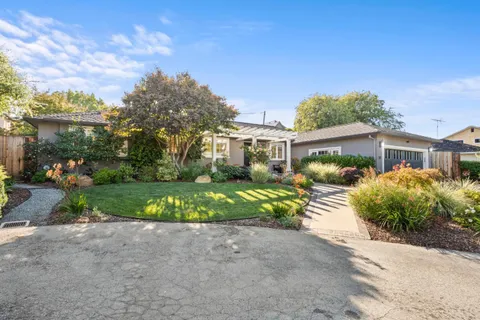 $2,850,000 | 30 Yorkshire Lane, Redwood City, CA 94062