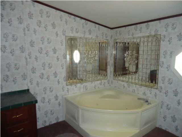 9155 Raymond Road Crystal Springs, MS 39059 - Photo 14 of 24 Photo 14
