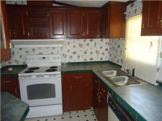 9155 Raymond Road Crystal Springs, MS 39059 - Photo 6 of 24 Photo 6