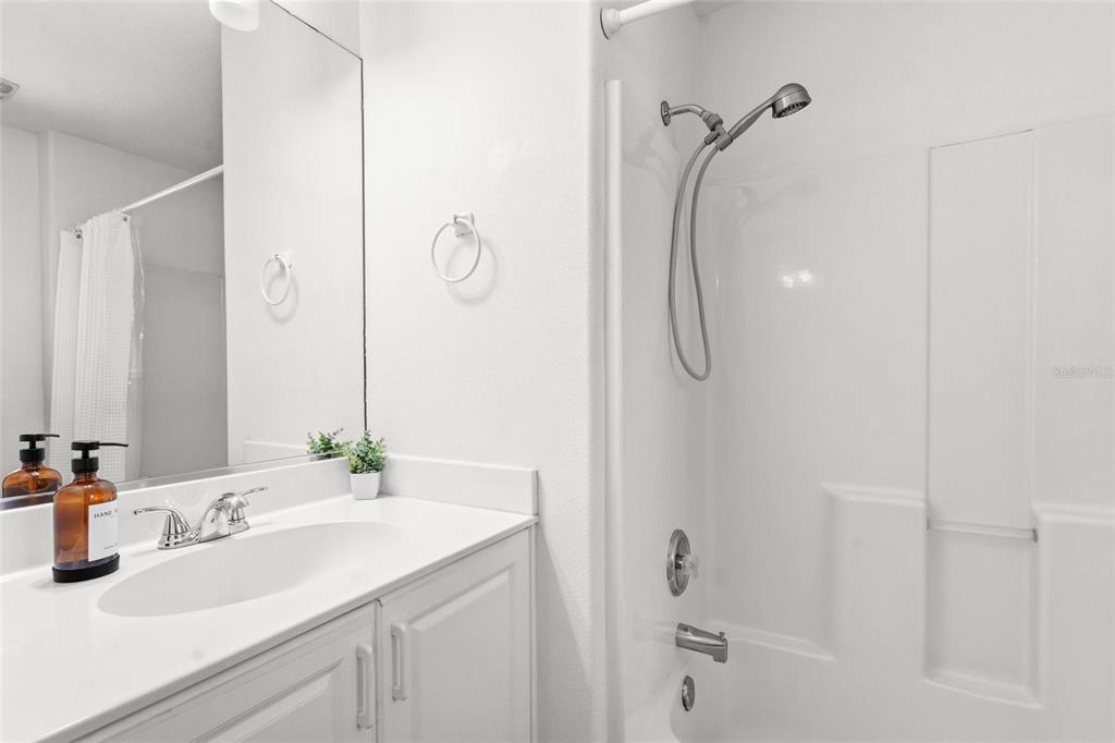 2240 Gentian Road Venice, FL 34293 - Photo 9 of 51