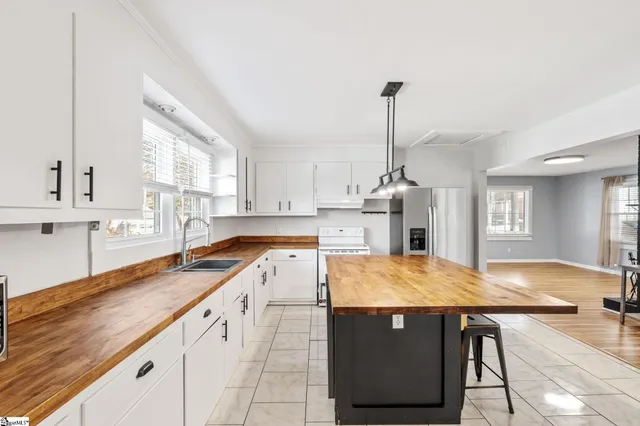 $225,000 | 118 Park Street, Easley, SC 29640