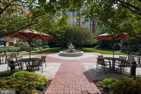 $520,000 | 520 John Carlyle Street, Unit 312, Alexandria, VA 22314