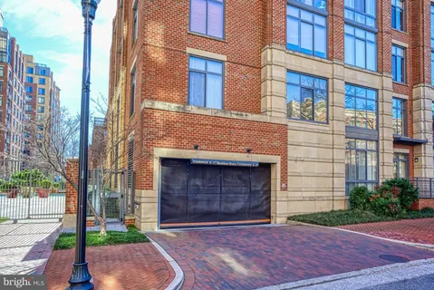 $520,000 | 520 John Carlyle Street, Unit 312, Alexandria, VA 22314