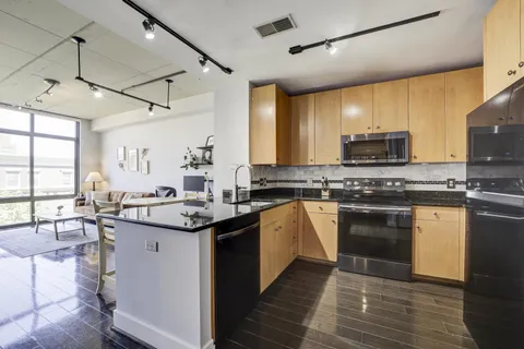 $520,000 | 520 John Carlyle Street, Unit 312, Alexandria, VA 22314