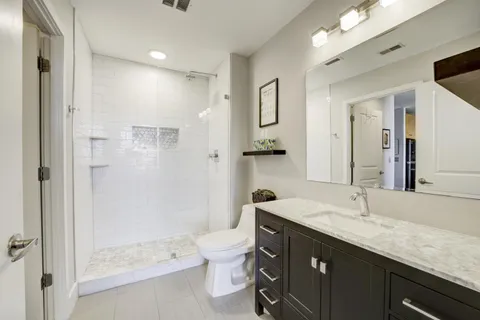 $520,000 | 520 John Carlyle Street, Unit 312, Alexandria, VA 22314