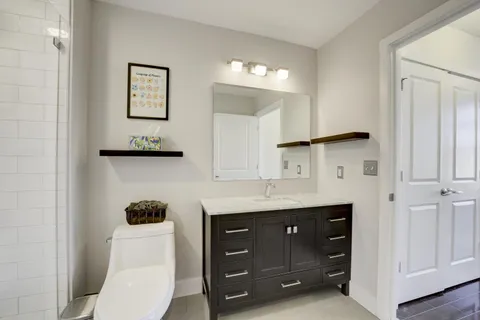 $520,000 | 520 John Carlyle Street, Unit 312, Alexandria, VA 22314