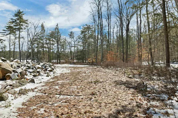 $1,299,000 | 0 Basin Road, Mirror Lake, NH 03853