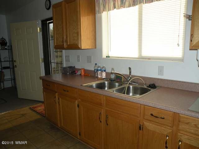 2730 Towell Street Overgaard, AZ 85933 - Photo 5 of 12