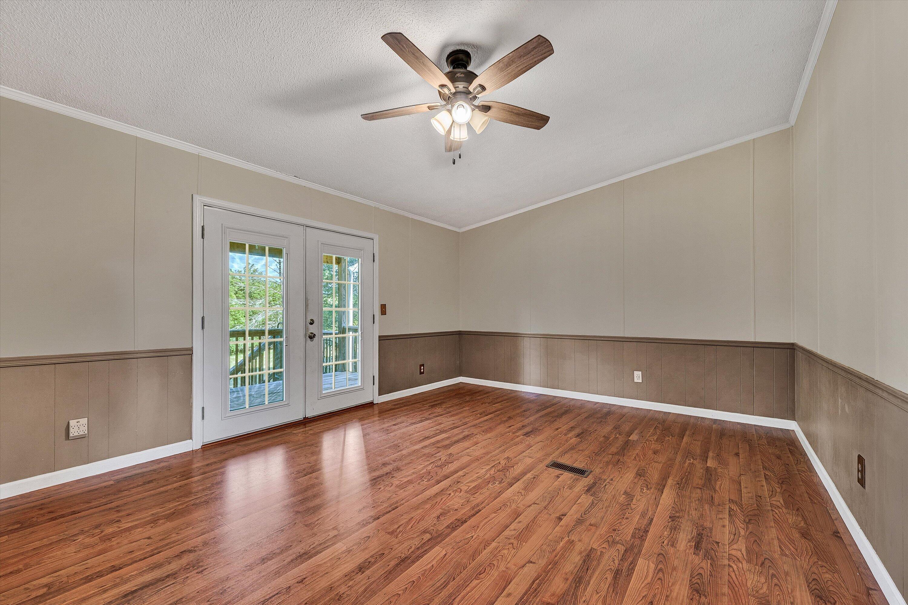 8755 Rocky Ford Road Moneta, VA 24121 - Photo 16 of 37 16-DSC04873