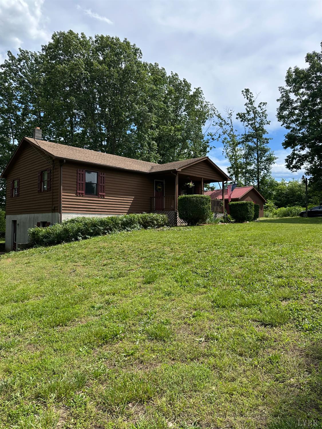 1524 Austin Road Gladstone, VA 24553 - Photo 29 of 30 a front view of house with yard and green space