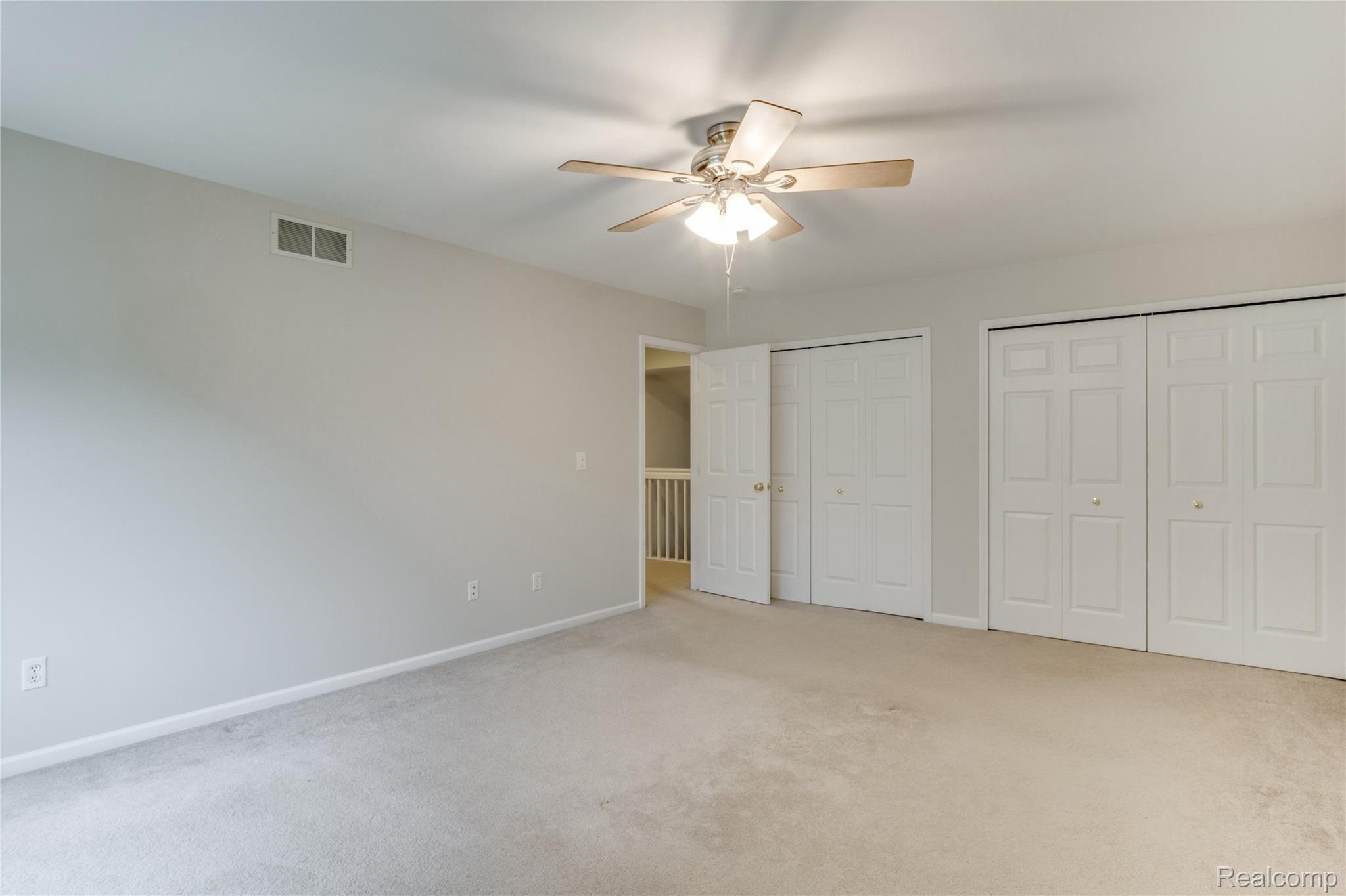 728 Ridgecrest Street Fenton, MI 48430 - Photo 14 of 25 Interiors (3 of 32).jpg