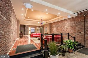 103-07 Church Street, Unit 16 Philadelphia, PA 19106 - Photo 2 of 10
