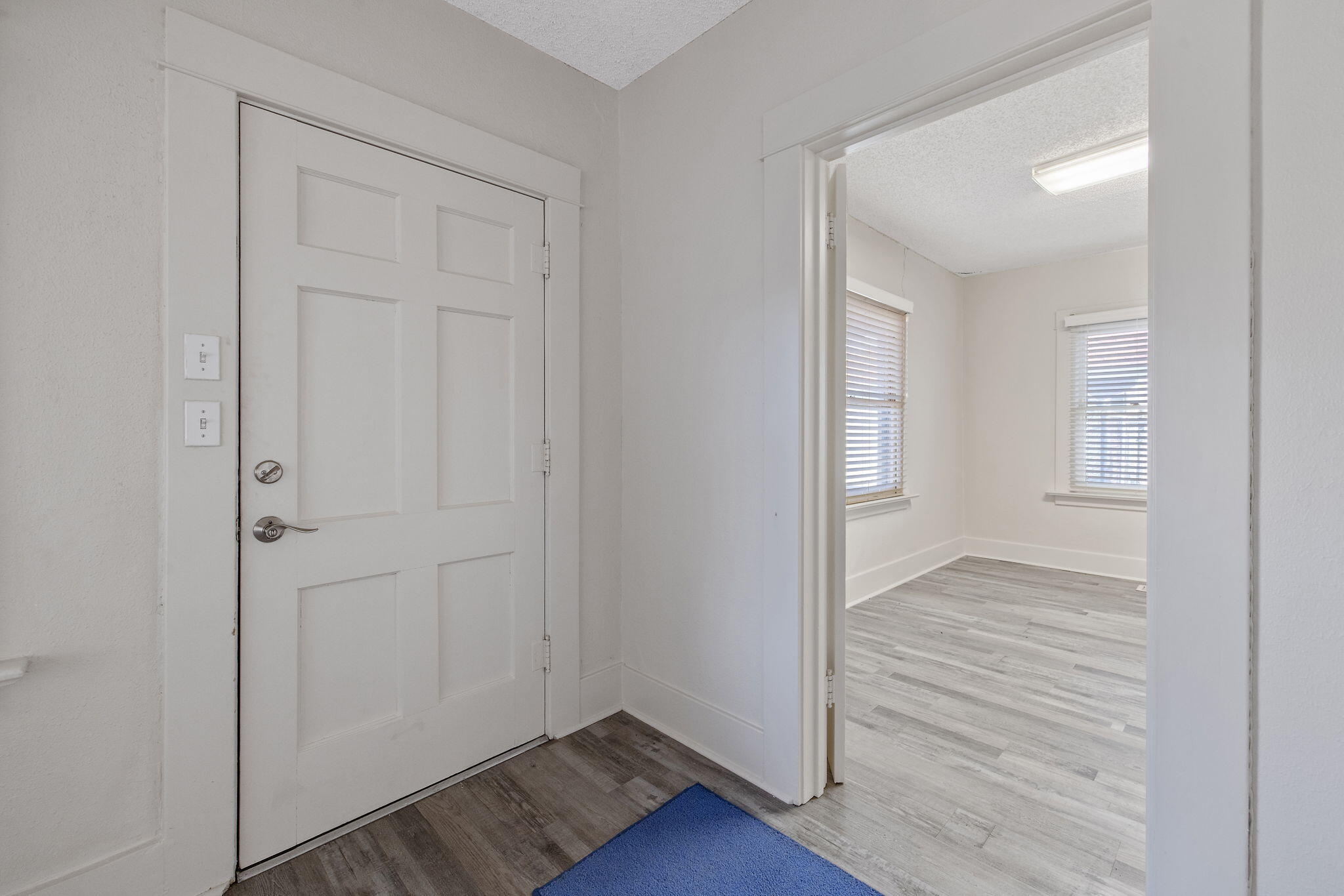 231 South F Street Exeter, CA 93221 - Photo 22 of 29 22-web-or-mls-713A7158