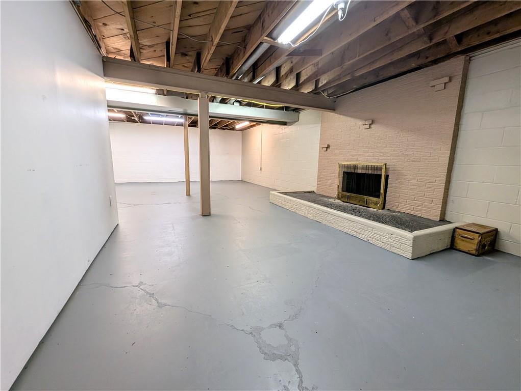 362 Mercer Road Harmony, PA 16037 - Photo 25 of 34 a view of a room with gym equipment