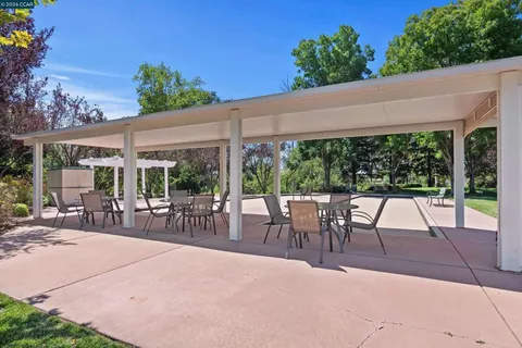 $649,000 | 595-595 Pomona Drive, Brentwood, CA 94513