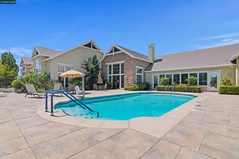 $649,000 | 595-595 Pomona Drive, Brentwood, CA 94513