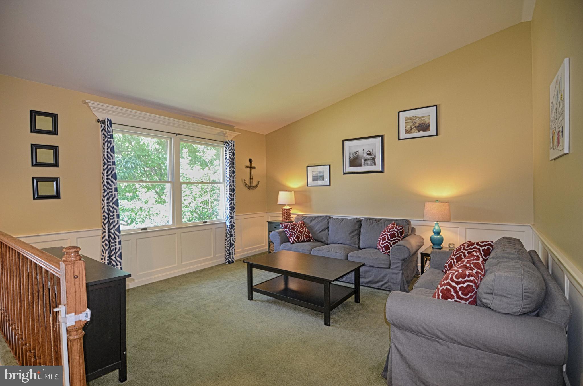 205 Cherry Valley Road Reisterstown, MD 21136 - Photo 3 of 29 Living Room with vaulted ceiling