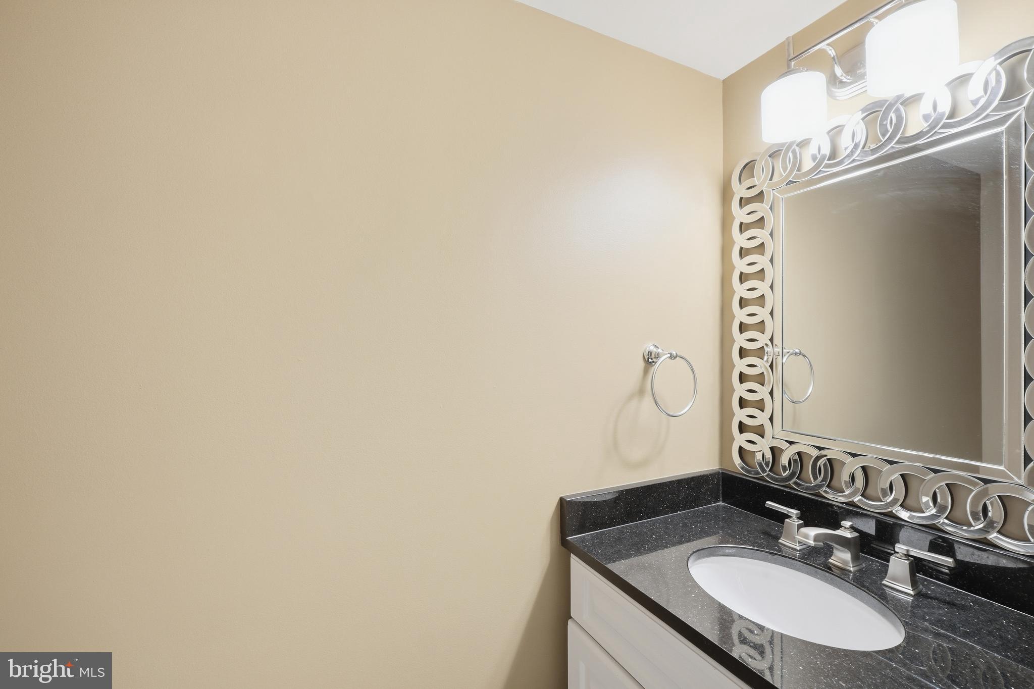 9904 Hall Road Potomac, MD 20854 - Photo 26 of 37