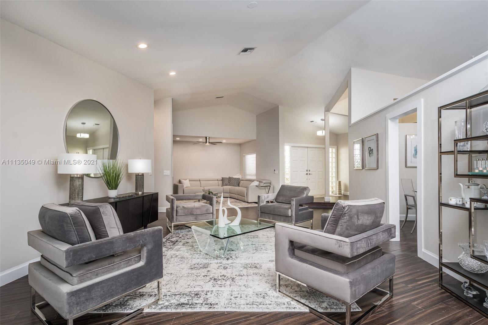 22564 Esplanada Circle Boca Raton, FL 33433 - Photo 11 of 36 Gallery Image 11