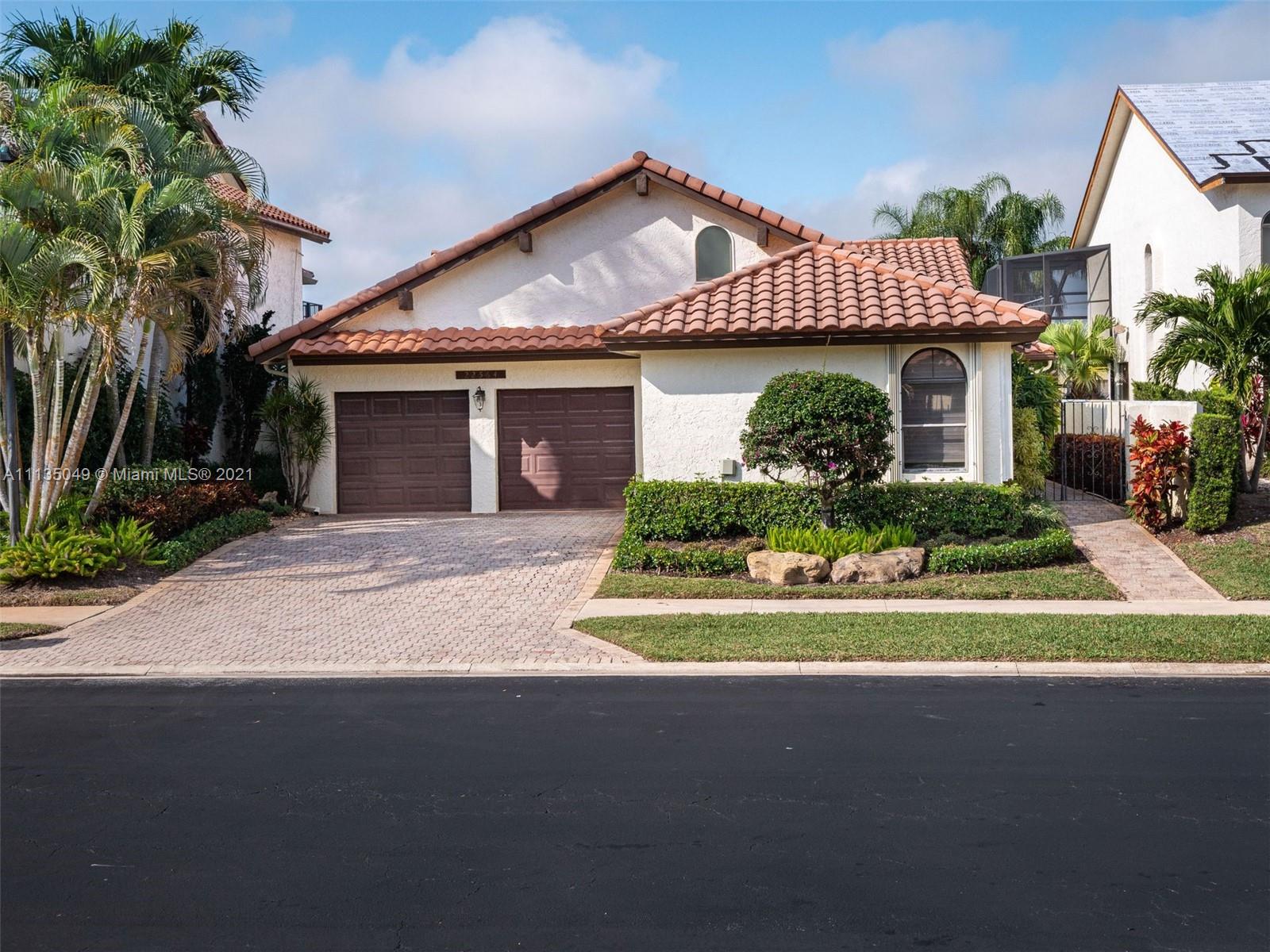 22564 Esplanada Circle Boca Raton, FL 33433 - Photo 3 of 36 Gallery Image 3